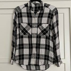 ⭐ 2 Plaid Shirts⭐